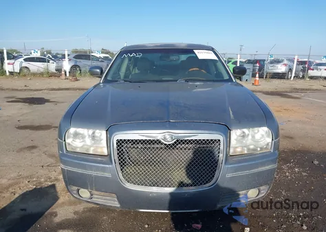 2006 Chrysler 300 Touring z USA, uszkodzony, nr VIN 2C3LA53G66H170047